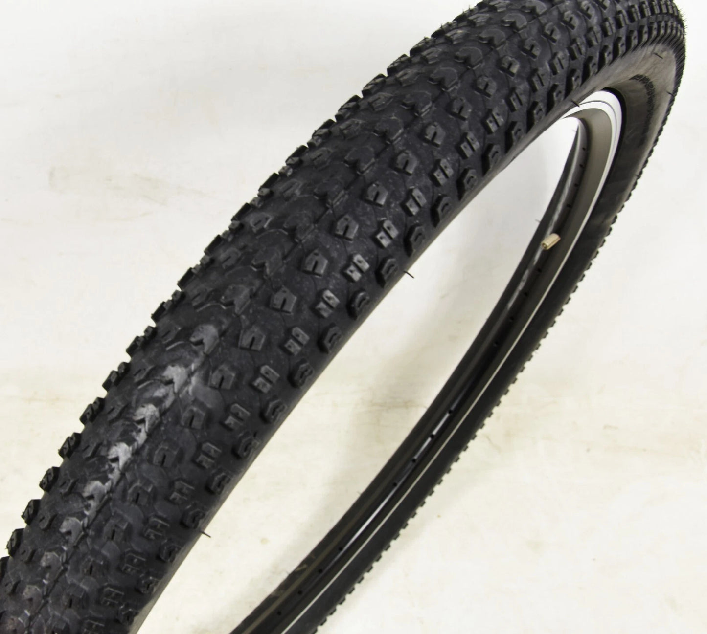 CST 27.5 X 2.35 C1820